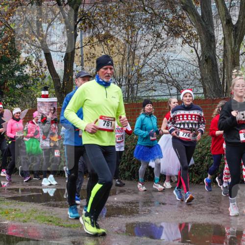 07.12.2025 - St. Pauli X-Mass-Run No. 15 Michael Burmester http://msf.ph/oto/9428165 07.12.2025 10:45:45 Laufen 186, 149, 2259, 12, 781, 774, 483, 889, 396 meine-sportfotos.de