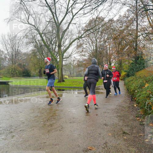 07.12.2025 - St. Pauli X-Mass-Run No. 15 Michael Burmester http://msf.ph/oto/9428171 07.12.2025 11:41:13 Laufen 3531, 37, 3385 meine-sportfotos.de