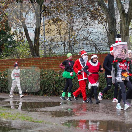 07.12.2025 - St. Pauli X-Mass-Run No. 15 Michael Burmester http://msf.ph/oto/9428174 07.12.2025 10:45:48 Laufen 1812, 149, 182 meine-sportfotos.de