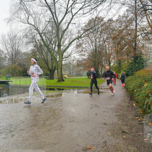 07.12.2025 - St. Pauli X-Mass-Run No. 15 Michael Burmester http://msf.ph/oto/9428180 07.12.2025 11:41:18 Laufen 2714 meine-sportfotos.de