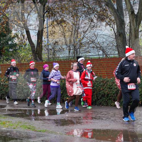 07.12.2025 - St. Pauli X-Mass-Run No. 15 Michael Burmester http://msf.ph/oto/9428193 07.12.2025 10:46:05 Laufen 2773, 585, 2070, 118, 1422, 1778 meine-sportfotos.de