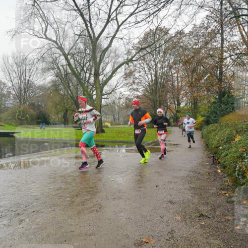 07.12.2025 - St. Pauli X-Mass-Run No. 15 Michael Burmester http://msf.ph/oto/9428195 07.12.2025 11:41:29 Laufen 1719, 4720, 4156 meine-sportfotos.de