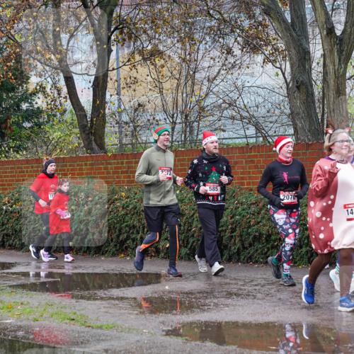 07.12.2025 - St. Pauli X-Mass-Run No. 15 Michael Burmester http://msf.ph/oto/9428197 07.12.2025 10:46:07 Laufen 273, 585, 2070, 1422 meine-sportfotos.de