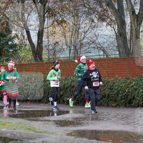 07.12.2025 - St. Pauli X-Mass-Run No. 15 Michael Burmester http://msf.ph/oto/9428204 07.12.2025 10:46:35 Laufen 134, 694 meine-sportfotos.de
