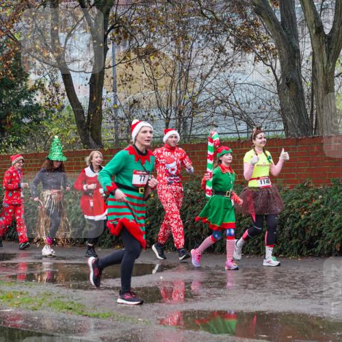 07.12.2025 - St. Pauli X-Mass-Run No. 15 Michael Burmester http://msf.ph/oto/9428212 07.12.2025 10:46:37 Laufen 77, 1146, 134 meine-sportfotos.de