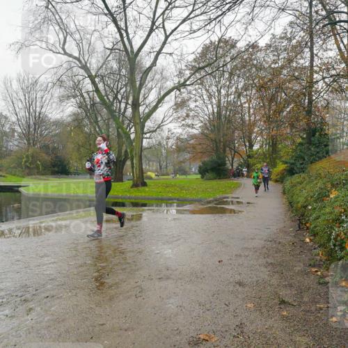 07.12.2025 - St. Pauli X-Mass-Run No. 15 Michael Burmester http://msf.ph/oto/9428230 07.12.2025 11:41:54 Laufen 2936 meine-sportfotos.de
