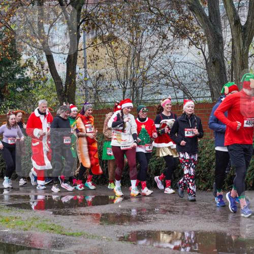 07.12.2025 - St. Pauli X-Mass-Run No. 15 Michael Burmester http://msf.ph/oto/9428232 07.12.2025 10:46:51 Laufen 335, 2461, 1692, 130, 479, 4804, 4802 meine-sportfotos.de