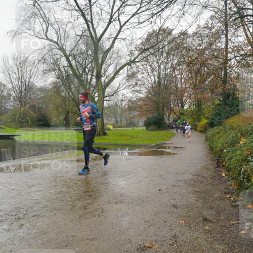 07.12.2025 - St. Pauli X-Mass-Run No. 15 Michael Burmester http://msf.ph/oto/9428236 07.12.2025 11:42:00 Laufen 2940 meine-sportfotos.de