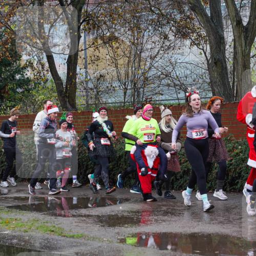 07.12.2025 - St. Pauli X-Mass-Run No. 15 Michael Burmester http://msf.ph/oto/9428242 07.12.2025 10:46:54 Laufen 4813, 619, 496, 53, 335, 597, 1692 meine-sportfotos.de