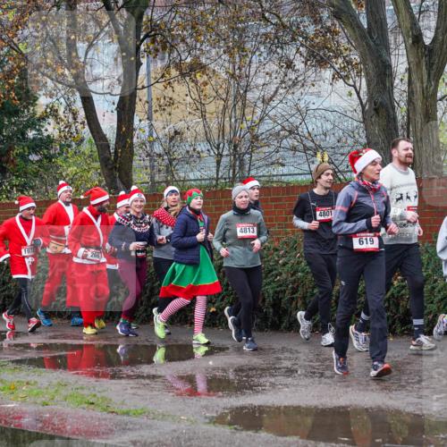 07.12.2025 - St. Pauli X-Mass-Run No. 15 Michael Burmester http://msf.ph/oto/9428252 07.12.2025 10:46:57 Laufen 437, 51, 1974, 266, 4813, 4801, 619, 496 meine-sportfotos.de