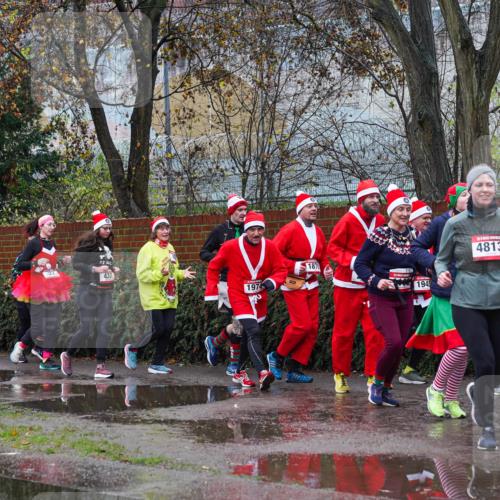 07.12.2025 - St. Pauli X-Mass-Run No. 15 Michael Burmester http://msf.ph/oto/9428258 07.12.2025 10:47:00 Laufen 4805, 437, 1974, 1870, 1163, 194, 4813 meine-sportfotos.de