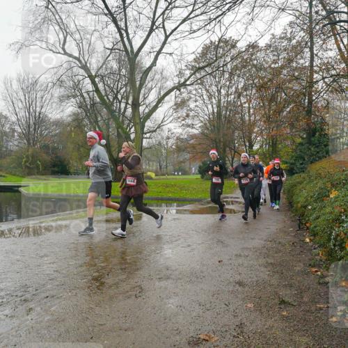 07.12.2025 - St. Pauli X-Mass-Run No. 15 Michael Burmester http://msf.ph/oto/9428262 07.12.2025 11:42:23 Laufen 1444, 795, 778 meine-sportfotos.de