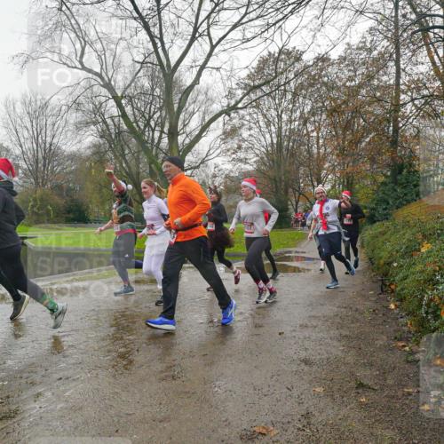 07.12.2025 - St. Pauli X-Mass-Run No. 15 Michael Burmester http://msf.ph/oto/9428271 07.12.2025 11:42:26 Laufen 4370, 142, 107 meine-sportfotos.de