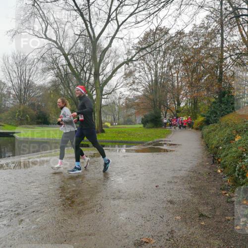 07.12.2025 - St. Pauli X-Mass-Run No. 15 Michael Burmester http://msf.ph/oto/9428279 07.12.2025 11:42:28 Laufen 70 meine-sportfotos.de