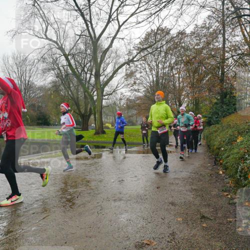 07.12.2025 - St. Pauli X-Mass-Run No. 15 Michael Burmester http://msf.ph/oto/9428285 07.12.2025 11:42:38 Laufen 3082 meine-sportfotos.de