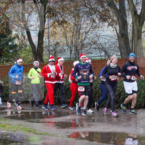 07.12.2025 - St. Pauli X-Mass-Run No. 15 Michael Burmester http://msf.ph/oto/9428286 07.12.2025 10:47:10 Laufen 18, 1064, 83, 100, 682 meine-sportfotos.de