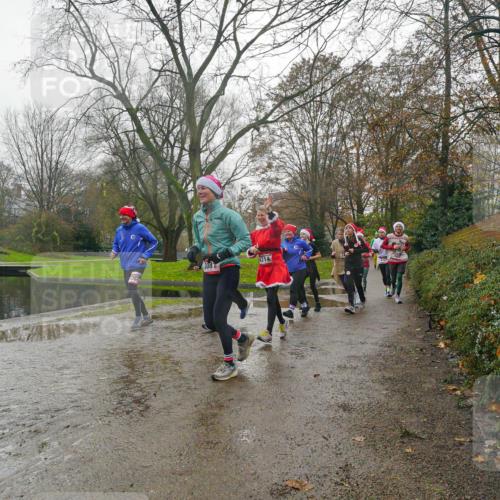 07.12.2025 - St. Pauli X-Mass-Run No. 15 Michael Burmester http://msf.ph/oto/9428290 07.12.2025 11:42:40 Laufen 308, 314 meine-sportfotos.de