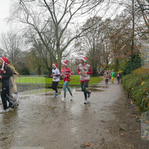 07.12.2025 - St. Pauli X-Mass-Run No. 15 Michael Burmester http://msf.ph/oto/9428297 07.12.2025 11:42:43 Laufen 4006, 3807 meine-sportfotos.de