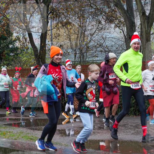 07.12.2025 - St. Pauli X-Mass-Run No. 15 Michael Burmester http://msf.ph/oto/9428299 07.12.2025 10:47:15 Laufen 1800, 1825, 1610, 18, 1066, 1609, 980, 106 meine-sportfotos.de