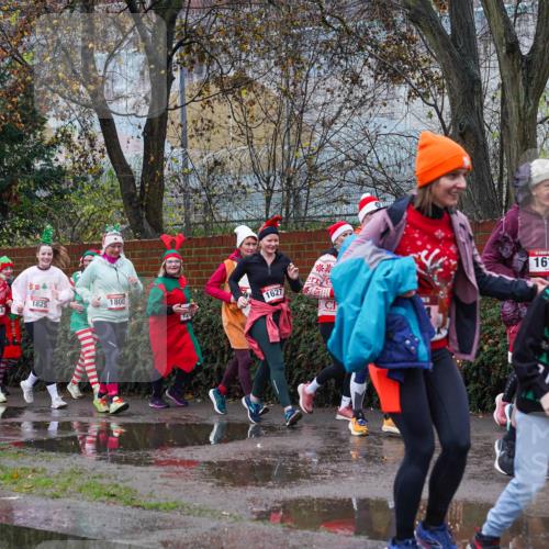 07.12.2025 - St. Pauli X-Mass-Run No. 15 Michael Burmester http://msf.ph/oto/9428302 07.12.2025 10:47:16 Laufen 1821, 1825, 1800, 863, 1627, 1610, 180 meine-sportfotos.de