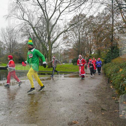 07.12.2025 - St. Pauli X-Mass-Run No. 15 Michael Burmester http://msf.ph/oto/9428311 07.12.2025 11:42:50 Laufen 4365, 3899, 403 meine-sportfotos.de