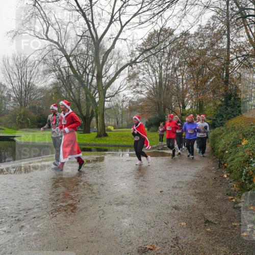 07.12.2025 - St. Pauli X-Mass-Run No. 15 Michael Burmester http://msf.ph/oto/9428314 07.12.2025 11:42:52 Laufen 3692, 2747 meine-sportfotos.de