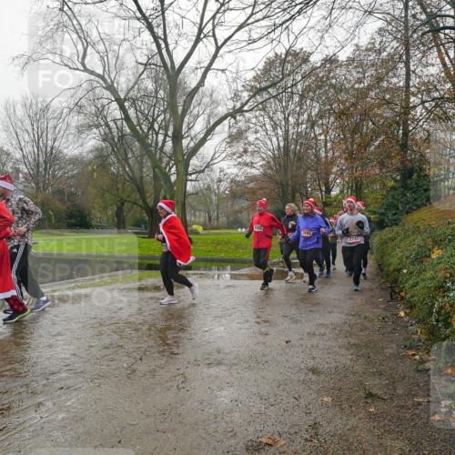 07.12.2025 - St. Pauli X-Mass-Run No. 15 Michael Burmester http://msf.ph/oto/9428316 07.12.2025 11:42:52 Laufen 2747 meine-sportfotos.de