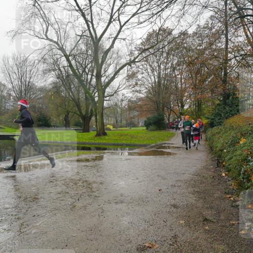 07.12.2025 - St. Pauli X-Mass-Run No. 15 Michael Burmester http://msf.ph/oto/9428335 07.12.2025 11:43:05 Laufen  meine-sportfotos.de