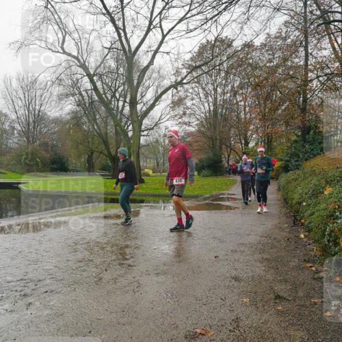 07.12.2025 - St. Pauli X-Mass-Run No. 15 Michael Burmester http://msf.ph/oto/9428345 07.12.2025 11:43:15 Laufen 830 meine-sportfotos.de