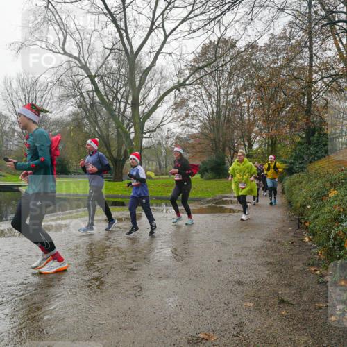 07.12.2025 - St. Pauli X-Mass-Run No. 15 Michael Burmester http://msf.ph/oto/9428352 07.12.2025 11:43:18 Laufen 4024, 4328 meine-sportfotos.de
