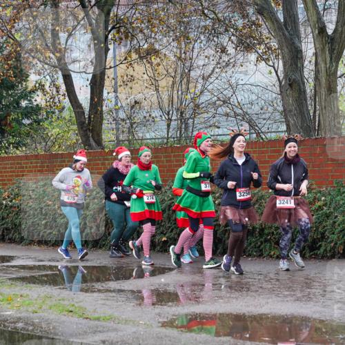 07.12.2025 - St. Pauli X-Mass-Run No. 15 Michael Burmester http://msf.ph/oto/9428358 07.12.2025 10:48:02 Laufen 274, 475, 37, 3256, 3241 meine-sportfotos.de