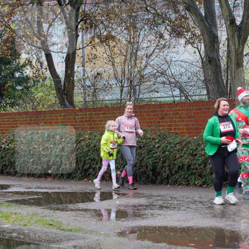 07.12.2025 - St. Pauli X-Mass-Run No. 15 Michael Burmester http://msf.ph/oto/9428367 07.12.2025 10:48:26 Laufen 391, 1282, 372, 8, 14 meine-sportfotos.de