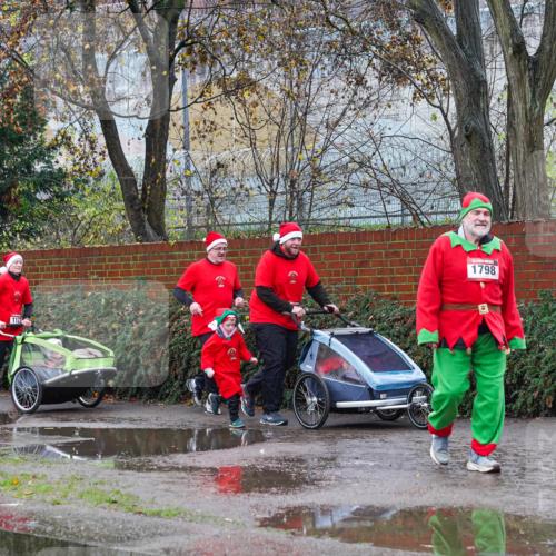 07.12.2025 - St. Pauli X-Mass-Run No. 15 Michael Burmester http://msf.ph/oto/9428372 07.12.2025 10:48:50 Laufen 1127, 1798 meine-sportfotos.de