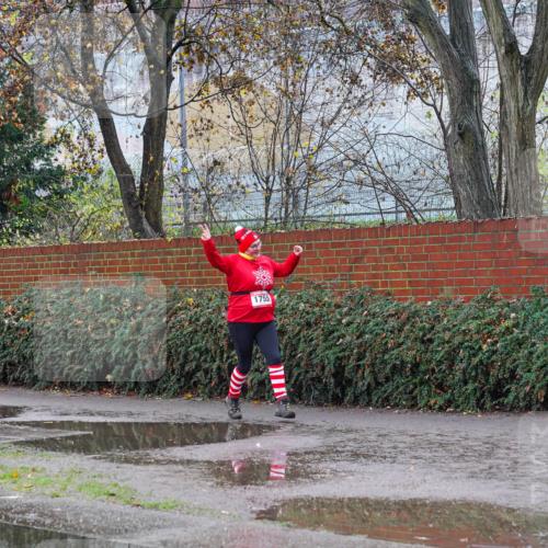 07.12.2025 - St. Pauli X-Mass-Run No. 15 Michael Burmester http://msf.ph/oto/9428386 07.12.2025 10:52:53 Laufen  meine-sportfotos.de