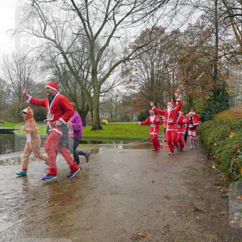 07.12.2025 - St. Pauli X-Mass-Run No. 15 Michael Burmester http://msf.ph/oto/9428425 07.12.2025 11:44:06 Laufen 1214, 247, 4295, 4297, 3710 meine-sportfotos.de