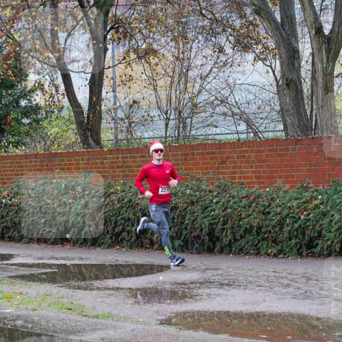 07.12.2025 - St. Pauli X-Mass-Run No. 15 Michael Burmester http://msf.ph/oto/9428436 07.12.2025 10:59:27 Laufen 133, 2211 meine-sportfotos.de