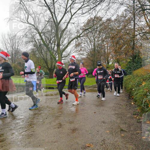 07.12.2025 - St. Pauli X-Mass-Run No. 15 Michael Burmester http://msf.ph/oto/9428452 07.12.2025 11:44:14 Laufen 15, 726, 1580, 021, 3818, 3137, 316 meine-sportfotos.de