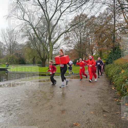 07.12.2025 - St. Pauli X-Mass-Run No. 15 Michael Burmester http://msf.ph/oto/9428473 07.12.2025 11:44:23 Laufen 4048 meine-sportfotos.de