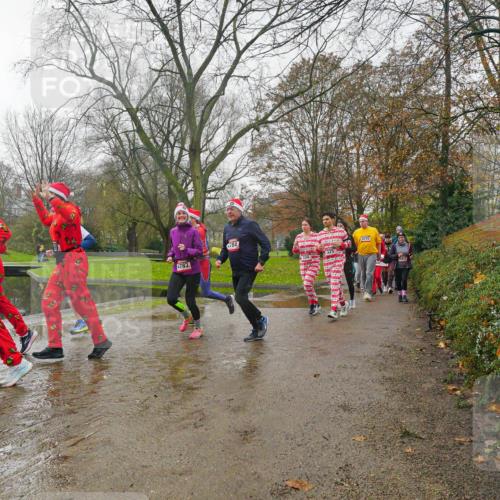 07.12.2025 - St. Pauli X-Mass-Run No. 15 Michael Burmester http://msf.ph/oto/9428481 07.12.2025 11:44:25 Laufen 4783, 4784, 184 meine-sportfotos.de