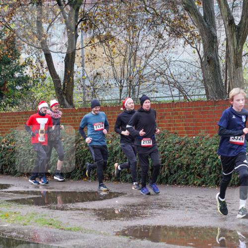 07.12.2025 - St. Pauli X-Mass-Run No. 15 Michael Burmester http://msf.ph/oto/9428482 07.12.2025 11:01:31 Laufen 1617, 2134, 2132, 3326 meine-sportfotos.de