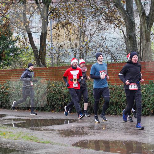 07.12.2025 - St. Pauli X-Mass-Run No. 15 Michael Burmester http://msf.ph/oto/9428483 07.12.2025 11:01:32 Laufen 1617, 2134, 2132 meine-sportfotos.de