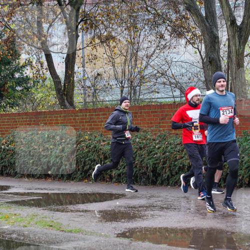 07.12.2025 - St. Pauli X-Mass-Run No. 15 Michael Burmester http://msf.ph/oto/9428485 07.12.2025 11:01:33 Laufen 1617, 2134, 2132 meine-sportfotos.de