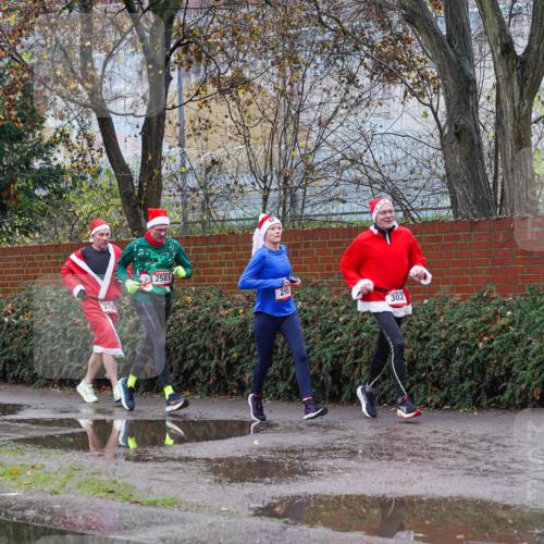 07.12.2025 - St. Pauli X-Mass-Run No. 15 Michael Burmester http://msf.ph/oto/9428501 07.12.2025 11:01:55 Laufen 2581, 295, 302 meine-sportfotos.de