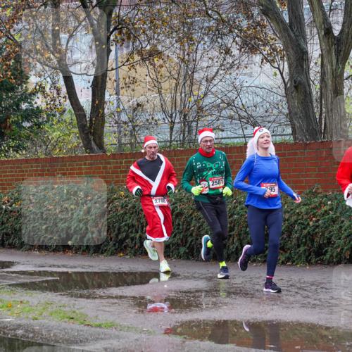 07.12.2025 - St. Pauli X-Mass-Run No. 15 Michael Burmester http://msf.ph/oto/9428504 07.12.2025 11:01:56 Laufen 2788, 2581, 95, 302 meine-sportfotos.de
