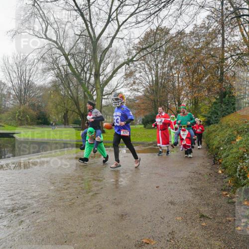 07.12.2025 - St. Pauli X-Mass-Run No. 15 Michael Burmester http://msf.ph/oto/9428528 07.12.2025 11:44:42 Laufen 13, 1845, 224 meine-sportfotos.de