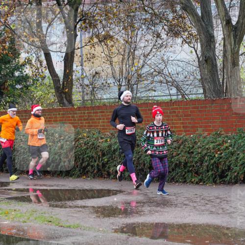 07.12.2025 - St. Pauli X-Mass-Run No. 15 Michael Burmester http://msf.ph/oto/9428541 07.12.2025 11:02:44 Laufen 551, 2067, 2062, 2064, 2197 meine-sportfotos.de