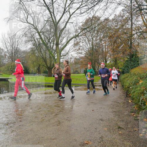 07.12.2025 - St. Pauli X-Mass-Run No. 15 Michael Burmester http://msf.ph/oto/9428561 07.12.2025 11:44:52 Laufen 3251, 14393, 4395 meine-sportfotos.de