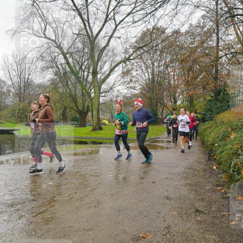 07.12.2025 - St. Pauli X-Mass-Run No. 15 Michael Burmester http://msf.ph/oto/9428563 07.12.2025 11:44:53 Laufen  meine-sportfotos.de