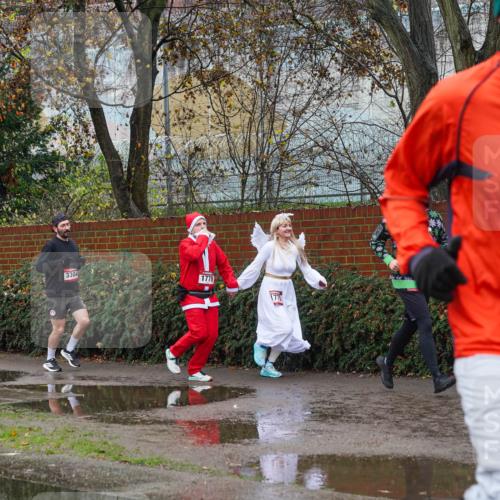 07.12.2025 - St. Pauli X-Mass-Run No. 15 Michael Burmester http://msf.ph/oto/9428569 07.12.2025 11:03:00 Laufen 3304, 1779, 1775, 111, 12 meine-sportfotos.de