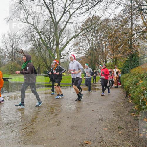 07.12.2025 - St. Pauli X-Mass-Run No. 15 Michael Burmester http://msf.ph/oto/9428583 07.12.2025 11:44:59 Laufen 69, 4788, 4786, 1244 meine-sportfotos.de